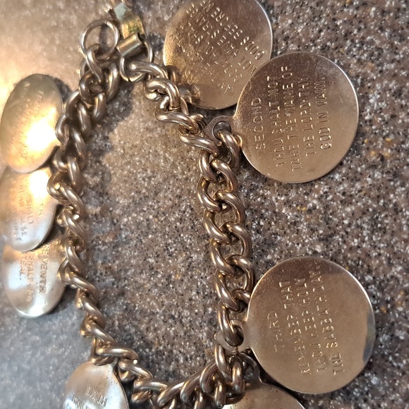 Vintage Ten Commandments charm bracelet - Picture 2 of 7
